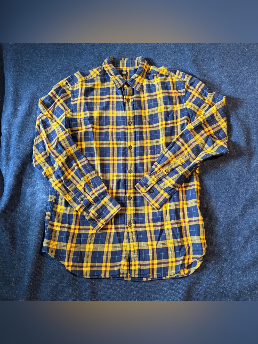 Uniqlo Yellow and Navy Plaid Flannel Button-Up Shirt, Men's Large